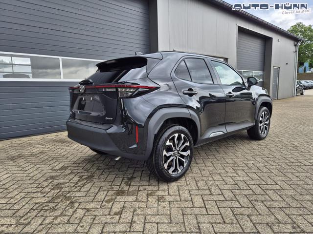 Toyota Yaris Cross 1.5VVT-iE 130PS Automatik Teamplayer Klimaautomatik Sitzheizung Lenkradheizung PDC v+h Rückf.Kamera 17-LM abged.Scheiben 2xKeyless DAB+ Bluetooth Touchscreen Apple CarPlay Android Auto 