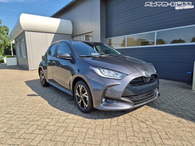 Toyota Yaris 1.5VVT-iE 116PS Automatik Teamplayer Klimaautomatik Sitzheizung Lenkradheizung Rückf.Kamera 16-LM abged.Scheiben 2xKeyless DAB+ Bluetooth Touchscreen Apple CarPlay Android Auto ACC 