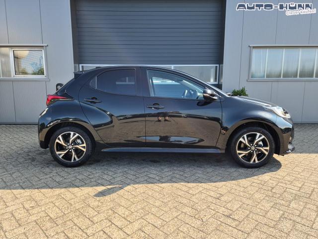 Toyota Yaris 1.5VVT-iE 116PS Automatik Teamplayer Klimaautomatik Sitzheizung Lenkradheizung Rückf.Kamera 16-LM abged.Scheiben 2xKeyless DAB+ Bluetooth Touchscreen Apple CarPlay Android Auto ACC 