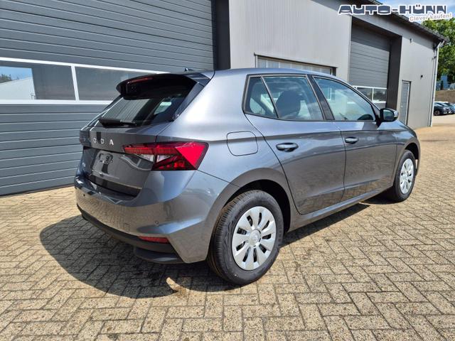 Skoda Fabia 1.0 TSI 115PS DSG Selection 5-türig Rückf.Kamera Parksensoren Sitzheizung Multifunktionslenkrad Klima Skoda-Radio Bluetooth Touchscreen Tempomat Nebelsch. Apple CarPlay + Android Auto 