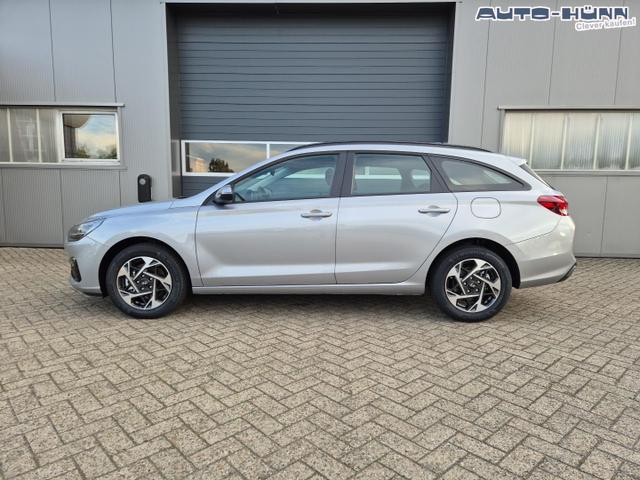 Hyundai i30 Kombi 1.5 T-GDI 95PS Sitzheizung Lenkradheizung Klima Tempomat Navi Apple CarPlay + Android Auto PDC v+h Rückf.Kamera 16-LM 