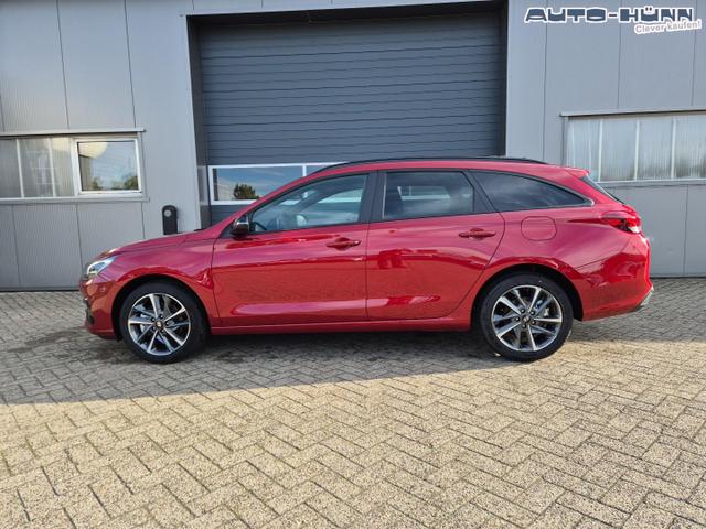 Hyundai i30 Kombi 1.5 T-GDI 95PS Sitzheizung Lenkradheizung Klimaautomatik Tempomat Navi Apple CarPlay + Android Auto PDC v+h Rückf.Kamera 17-LM 