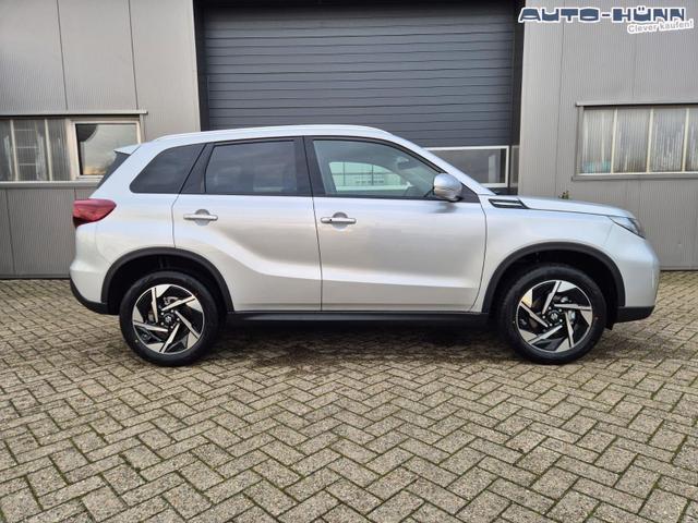 Suzuki Vitara Comfort+ 110PS Automatik MHEV 4x4 ALLGRIP 1.4 Boosterjet Allrad Teilleder Navi Klimaautomatik Sitzheizung ACC PDC v+h Rückf.Kamera Suzuki-Radio Apple CarPlay Android Auto Touchscreen 2xKeyless 17-LM 