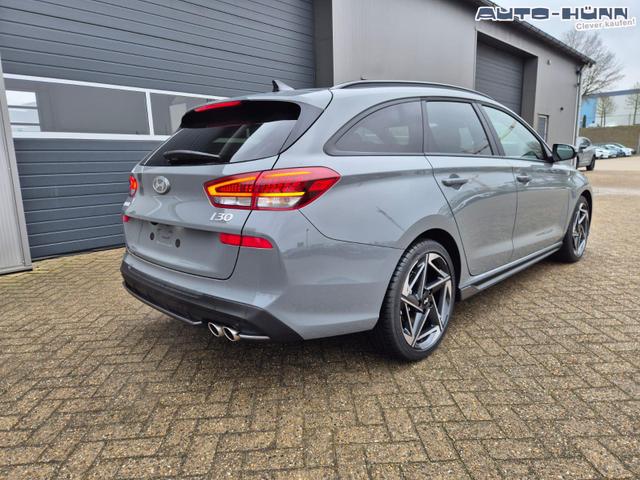 Hyundai i30 Kombi 1.6 T-GDI 150PS Automatik N-Line MY2026 Sitzheizung Lenkradheizung Klimaautomatik Navi 10,3"-Touchscreen Bluelink Apple CarPlay + Android Auto PDC v+h R&uuml;ckf.Kamera 18-LM 
