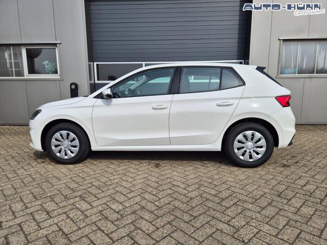 Skoda Fabia 1.0 TSI 95PS Selection 5-t&uuml;rig R&uuml;ckf.Kamera Parksensoren Sitzheizung Multifunktionslenkrad Klima Skoda-Radio Bluetooth Touchscreen Tempomat Nebelsch. Apple CarPlay + Android Auto 