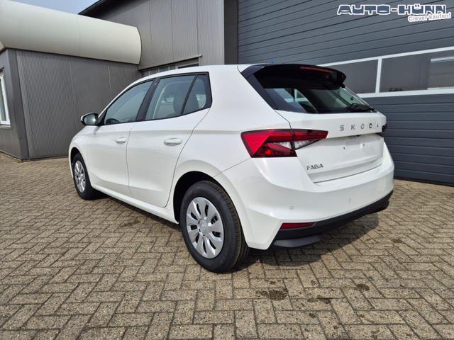 Skoda Fabia 1.0 TSI 95PS Selection 5-t&uuml;rig R&uuml;ckf.Kamera Parksensoren Sitzheizung Multifunktionslenkrad Klima Skoda-Radio Bluetooth Touchscreen Tempomat Nebelsch. Apple CarPlay + Android Auto 