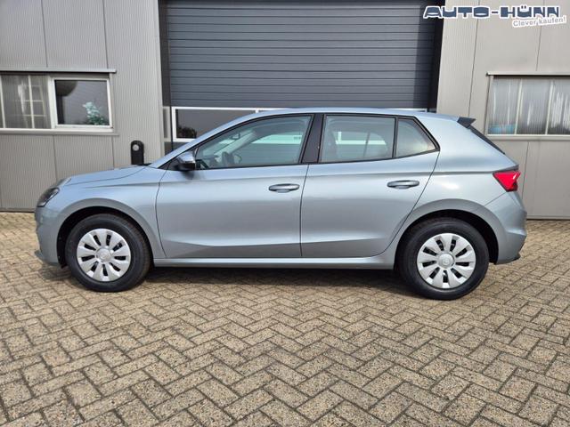 Skoda Fabia 1.0 TSI 95PS Selection 5-t&uuml;rig R&uuml;ckf.Kamera Parksensoren Sitzheizung Multifunktionslenkrad Klima Skoda-Radio Bluetooth Touchscreen Tempomat Nebelsch. Apple CarPlay + Android Auto 