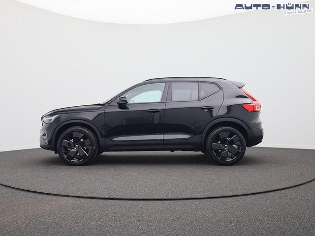 Volvo XC40 2.0 Black Edition Plus B4 Mild-Hybrid 197PS Automatik elektr. PanoDach R&uuml;ckf.Kamera PDC v+h ACC el.Heckklappe Harma/Kadon-Sound Klimaautomatik Sitzheizung Lenkradheizung Apple CarPlay Android Auto 20-LM 