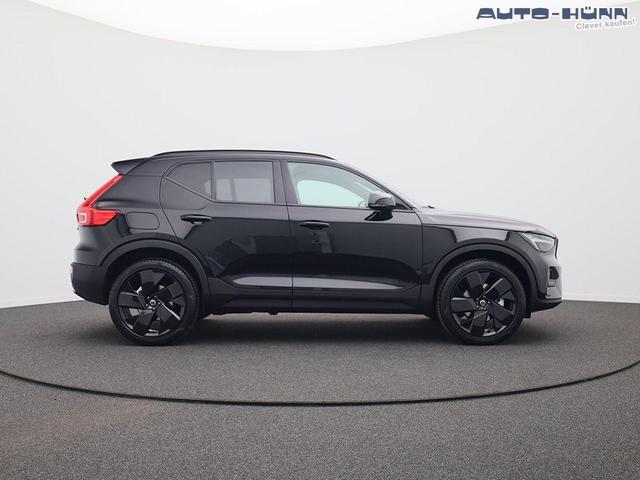 Volvo XC40 2.0 Black Edition Plus B4 Mild-Hybrid 197PS Automatik elektr. PanoDach R&uuml;ckf.Kamera PDC v+h ACC el.Heckklappe Harma/Kadon-Sound Klimaautomatik Sitzheizung Lenkradheizung Apple CarPlay Android Auto 20-LM 