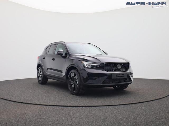 Volvo XC40 2.0 Black Edition Plus B4 Mild-Hybrid 197PS Automatik elektr. PanoDach R&uuml;ckf.Kamera PDC v+h ACC el.Heckklappe Harman/Kardon-Sound Klimaautomatik Sitzheizung Lenkradheizung Apple CarPlay Android Auto 20-LM 