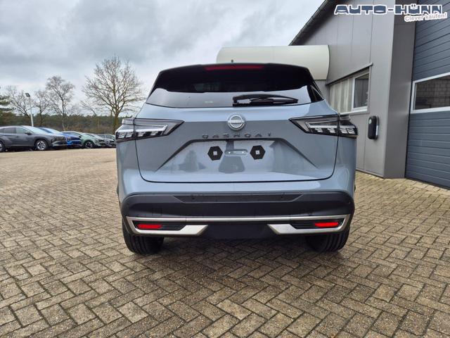 Nissan Qashqai 1.3 DIG-T MHEV 158 PS X-Tronic Tekna Voll-Leder Klimaautomatik PanoGlasdach Sitzheizung Lenkradheizung Navi Head-Up Display elektr. Heckklappe ACC PDC v+h 360&deg;Kamera DAB Bluetooth Touchscreen Apple CarPlay Android Auto 19"LM 