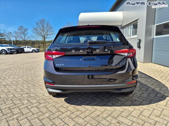 Skoda Fabia 1.0 TSI 95PS Selection 5-t&uuml;rig R&uuml;ckf.Kamera Parksensoren Sitzheizung Multifunktionslenkrad Klima Skoda-Radio Bluetooth Touchscreen Tempomat Nebelsch. Apple CarPlay + Android Auto 