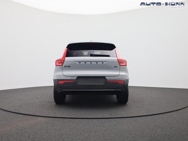 Volvo XC40 2.0 Black Edition Plus B4 Mild-Hybrid 197PS Automatik elektr. PanoDach R&uuml;ckf.Kamera PDC v+h ACC el.Heckklappe Harman/Kardon-Sound Klimaautomatik Sitzheizung Lenkradheizung Apple CarPlay Android Auto 20-LM 