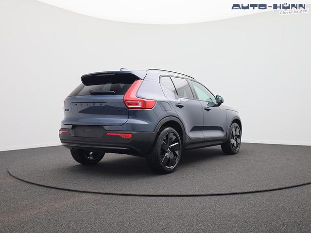 Volvo XC40 2.0 Black Edition Plus B4 Mild-Hybrid 197PS Automatik elektr. PanoDach R&uuml;ckf.Kamera PDC v+h ACC el.Heckklappe Harman/Kardon-Sound Klimaautomatik Sitzheizung Lenkradheizung Apple CarPlay Android Auto 20-LM 