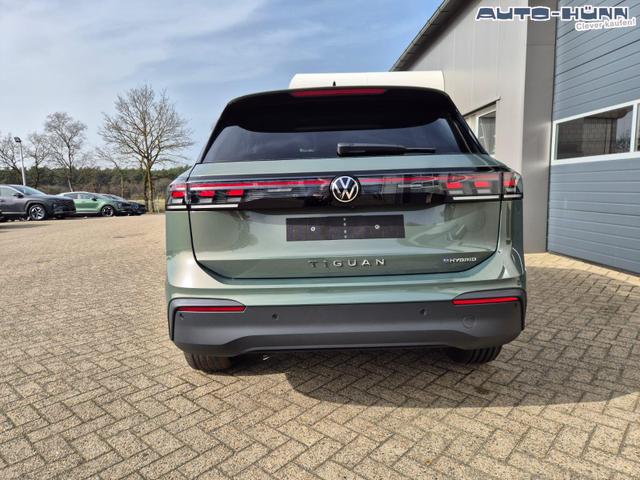 Volkswagen Tiguan Life 1,5 l eHybrid OPF 204PS DSG LED-Plus-Scheinw. elektr. Heckklappe Sitzheizung v+h Lenkradheizung Frontscheibe beheizb. R&uuml;ckf.Kamera Klimaautomatik VW-Radio Bluetooth wireless Apple CarPlay + Android Auto PDC ACC 2xKeyless Digital Cockpit 
