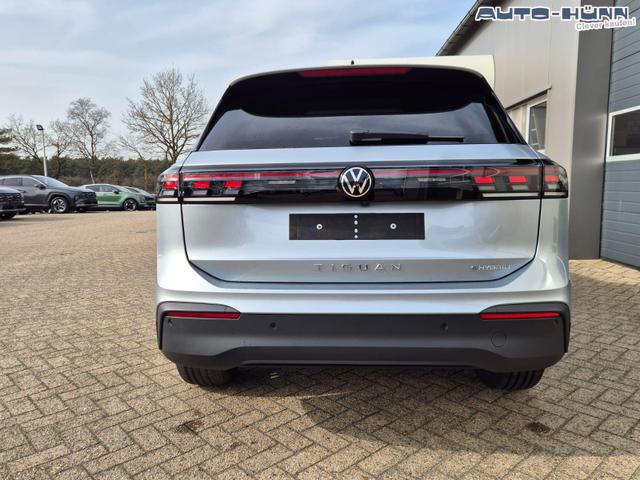 Volkswagen Tiguan Life 1,5 l eHybrid OPF 204PS DSG LED-Plus-Scheinw. elektr. Heckklappe Sitzheizung v+h Lenkradheizung Frontscheibe beheizb. R&uuml;ckf.Kamera Klimaautomatik VW-Radio Bluetooth wireless Apple CarPlay + Android Auto PDC ACC 2xKeyless Digital Cockpit 