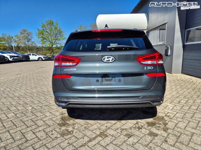 Hyundai i30 Kombi 1.5 T-GDI 150PS Automatik Trend Sitzheizung Lenkradheizung Klimaautomatik PDC v+h R&uuml;ckf.Kamera Navi Apple CarPlay + Android Auto 16"LM 