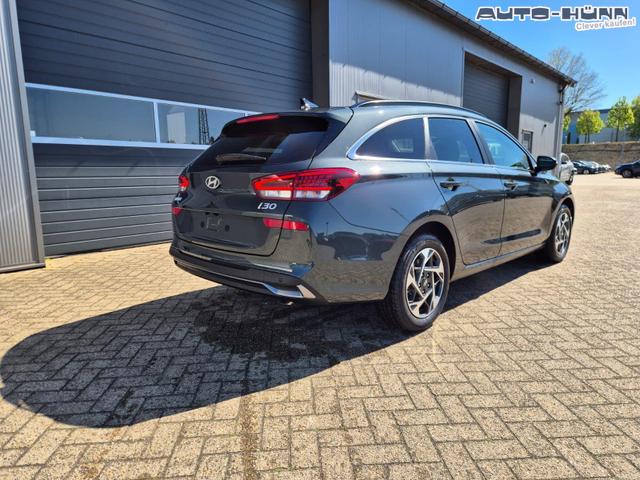 Hyundai i30 Kombi 1.5 T-GDI 150PS Automatik Trend Sitzheizung Lenkradheizung Klimaautomatik PDC v+h R&uuml;ckf.Kamera Navi Apple CarPlay + Android Auto 16"LM 