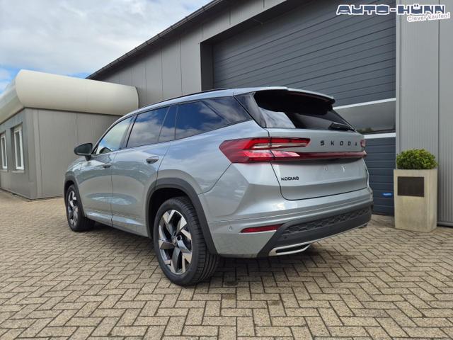 Skoda Kodiaq Sportline 1.5 TSI 204PS PHEV DSG schwenkb. AHK elektr. PanoDach HUD Alcantara PDC v+h 360&deg;Kamera CANTON Sound Klimaautomatik Sitzheizung Lenkradheizung Navi Apple CarPlay Android Auto 2xKeyless 19"LM vollelektr. Reichweite 116KM 