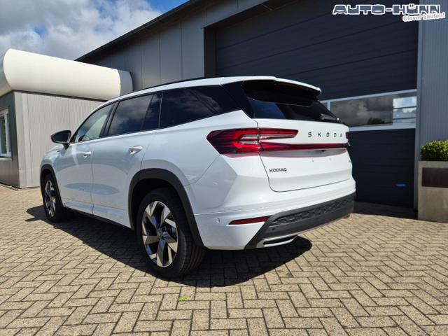 Skoda Kodiaq Sportline 1.5 TSI 204PS PHEV DSG schwenkb. AHK elektr. PanoDach HUD Alcantara PDC v+h 360&deg;Kamera CANTON Sound Klimaautomatik Sitzheizung Lenkradheizung Navi Apple CarPlay Android Auto 2xKeyless 19"LM vollelektr. Reichweite 116KM 