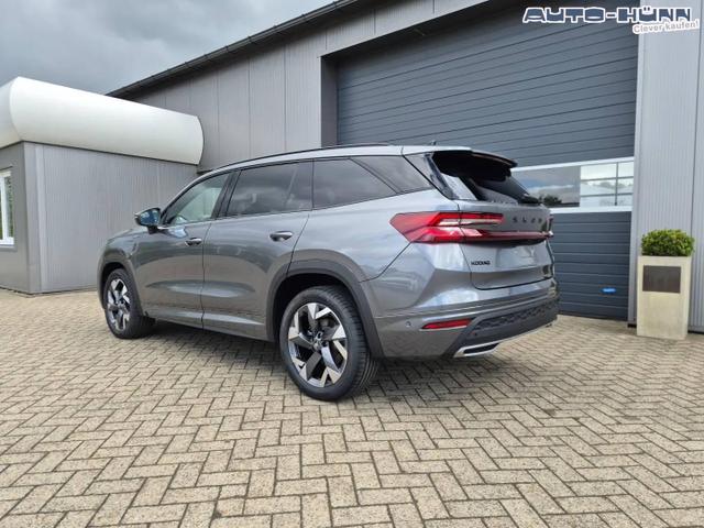 Skoda Kodiaq Sportline 1.5 TSI 204PS PHEV DSG schwenkb. AHK elektr. PanoDach HUD Alcantara PDC v+h 360&deg;Kamera CANTON Sound Klimaautomatik Sitzheizung Lenkradheizung Navi Apple CarPlay Android Auto 2xKeyless 19"LM vollelektr. Reichweite 116KM 