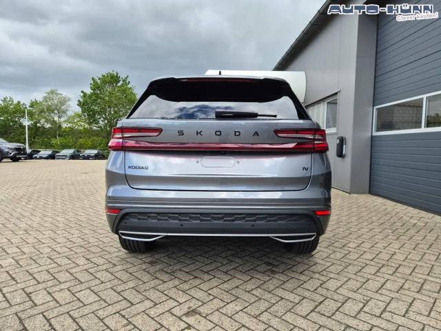 Skoda Kodiaq Sportline 1.5 TSI 204PS PHEV DSG schwenkb. AHK elektr. PanoDach HUD Alcantara PDC v+h 360&deg;Kamera CANTON Sound Klimaautomatik Sitzheizung Lenkradheizung Navi Apple CarPlay Android Auto 2xKeyless 19"LM vollelektr. Reichweite 116KM 