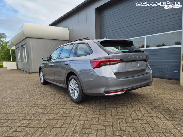 Skoda Octavia Combi 1.5 TSI 150PS m-HEV DSG Selection AHK Klimaautomatik ACC PDC v+h R&uuml;ckf.Kamera Sitzheizung TWA Apple CarPlay Android Auto 16"LM 
