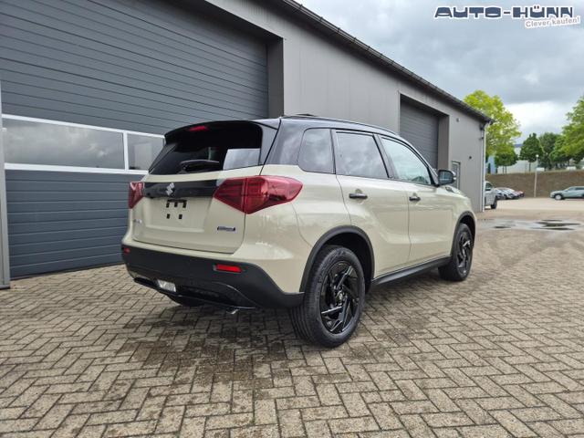 Suzuki Vitara Comfort+ 110PS Automatik MHEV 4x4 ALLGRIP 1.4 Boosterjet Black Edition Panodach Teilleder Navi Klimaautomatik Sitzheizung ACC PDC v+h R&uuml;ckf.Kamera Suzuki-Radio Apple CarPlay Android Auto Touchscreen 2xKeyless 17-LM 