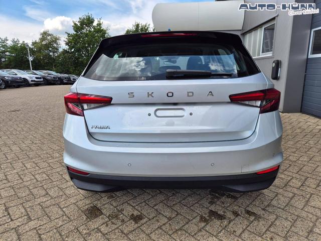 Skoda Fabia 1.0 TSI 115PS DSG Selection 5-t&uuml;rig R&uuml;ckf.Kamera Parksensoren Sitzheizung Multifunktionslenkrad Klima Skoda-Radio Bluetooth Touchscreen Tempomat Nebelsch. Apple CarPlay + Android Auto 