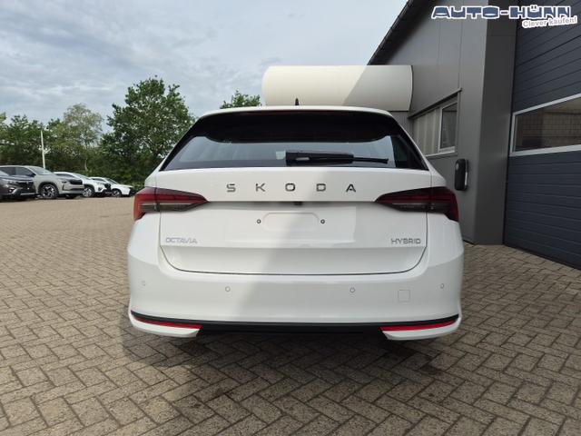 Skoda Octavia Combi 1.5 TSI 150PS m-HEV DSG Selection AHK Klimaautomatik ACC PDC v+h R&uuml;ckf.Kamera Sitzheizung TWA Apple CarPlay Android Auto 16"LM 