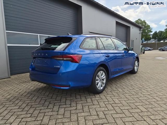 Skoda Octavia Combi 1.5 TSI 150PS m-HEV DSG Selection AHK Klimaautomatik ACC PDC v+h R&uuml;ckf.Kamera Sitzheizung TWA Apple CarPlay Android Auto 16"LM 