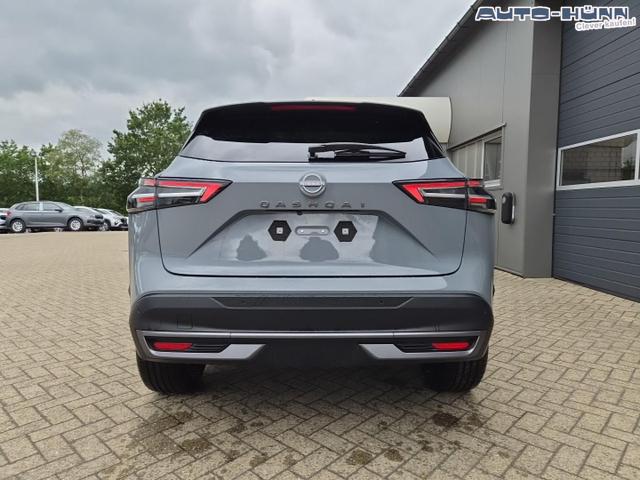 Nissan Qashqai 1.3 DIG-T MHEV 158 PS X-Tronic N-Connecta Teil-Leder PanoGlasdach Klimaautomatik Sitzheizung Lenkradheizung Navi ACC PDC v+h 360&deg;Kamera DAB Bluetooth Touchscreen Apple CarPlay Android Auto 18"LM 