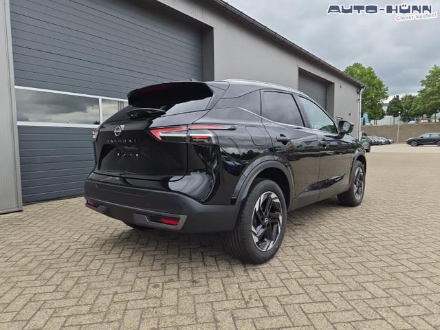 Nissan Qashqai 1.3 DIG-T MHEV 158 PS X-Tronic N-Connecta Teil-Leder PanoGlasdach Klimaautomatik Sitzheizung Lenkradheizung Navi ACC PDC v+h 360&deg;Kamera DAB Bluetooth Touchscreen Apple CarPlay Android Auto 18"LM 