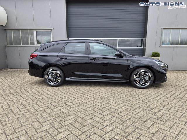 Hyundai i30 Kombi 1.6 T-GDI 150PS Automatik N-Line Sitzheizung Lenkradheizung Klimaautomatik Navi 10,3"-Touchscreen Bluelink Apple CarPlay + Android Auto PDC v+h R&uuml;ckf.Kamera 18-LM 