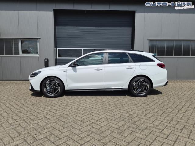 Hyundai i30 Kombi 1.6 T-GDI 150PS Automatik N-Line Sitzheizung Lenkradheizung Klimaautomatik Navi 10,3"-Touchscreen Bluelink Apple CarPlay + Android Auto PDC v+h R&uuml;ckf.Kamera 18-LM 
