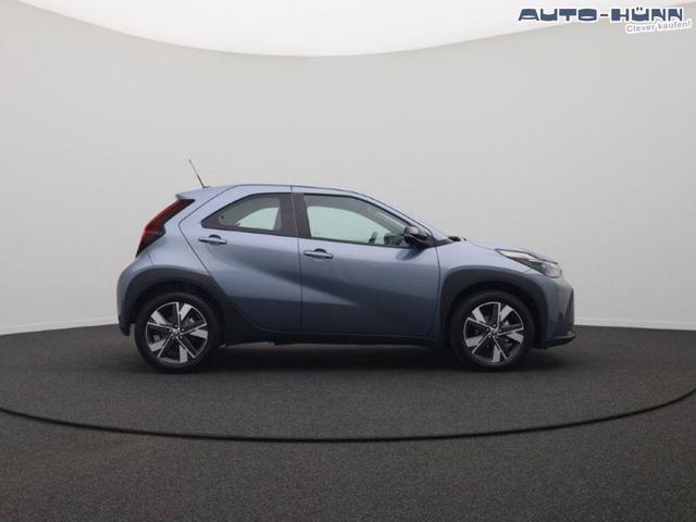 Toyota Aygo X Pure 1.5 Hybrid 116PS Automatik Sitzheizung Klimaautomatik AbstandsTempomat Multifunktionslenkrad Radio Bluetooth Touchscreen Apple CarPlay + Android Auto 