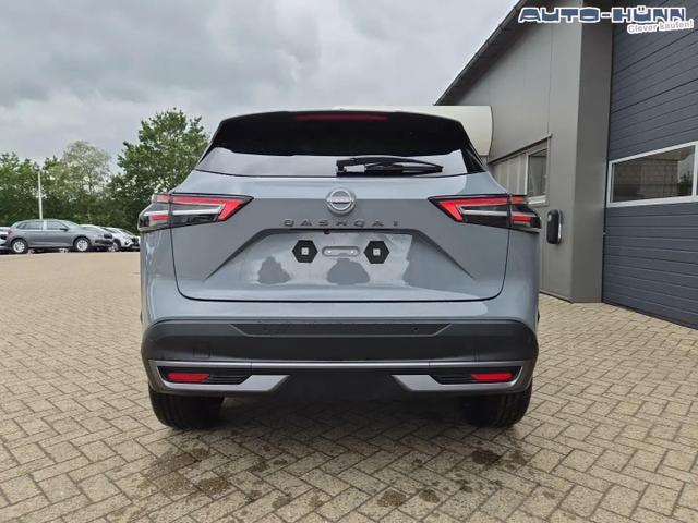 Nissan Qashqai 1.3 DIG-T MHEV 158 PS X-Tronic N-Connecta Teil-Leder PanoGlasdach Klimaautomatik Sitzheizung Lenkradheizung Navi ACC PDC v+h 360&deg;Kamera DAB Bluetooth Touchscreen Apple CarPlay Android Auto 18"LM 