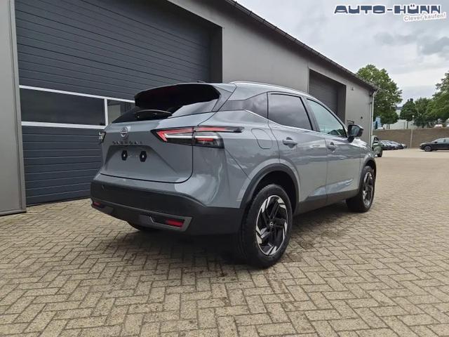 Nissan Qashqai 1.3 DIG-T MHEV 158 PS X-Tronic N-Connecta Teil-Leder PanoGlasdach Klimaautomatik Sitzheizung Lenkradheizung Navi ACC PDC v+h 360&deg;Kamera DAB Bluetooth Touchscreen Apple CarPlay Android Auto 18"LM 