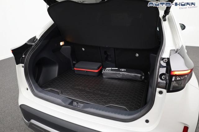 Toyota Yaris Cross 1.5-l 130PS HEV Automatik Style Matrix-LED elektr. Heckklappe Sitzheizung Lenkradheizung Klimaautomatik Navi Bluetooth wireless Apple CarPlay + Android Auto ACC PDC v+h R&uuml;ckf.Kamera 18"LM 