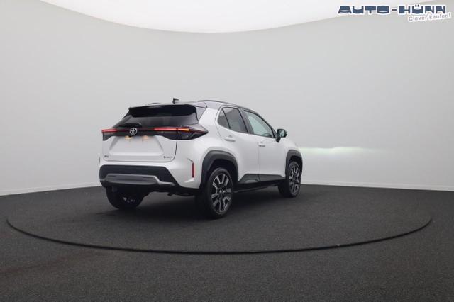 Toyota Yaris Cross 1.5-l 130PS HEV Automatik Style Matrix-LED 4xKamera elektr. Heckklappe Sitzheizung Lenkradheizung Klimaautomatik Navi Bluetooth wireless Apple CarPlay + Android Auto ACC PDC v+h 18"LM 