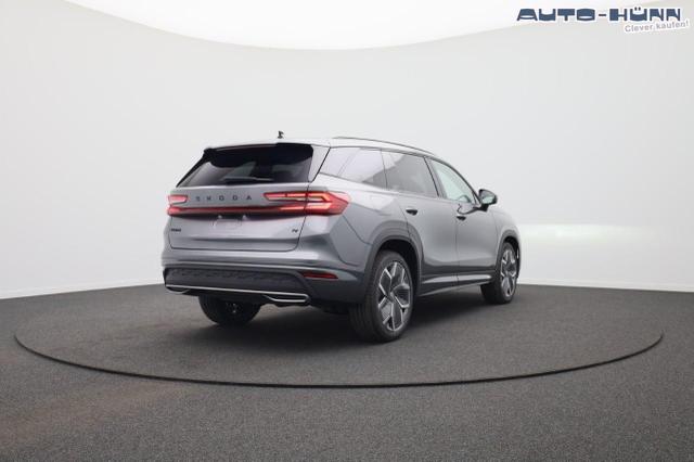 Skoda Kodiaq Sportline 1.5 TSI 204PS PHEV DSG Sitzheizung v+h Frontscheibe beheizb. 20"LM schwenkb. AHK elektr. PanoDach Alcantara PDC R&uuml;ckf.Kamera Klimaautomatik Lenkradheizung Navi Apple CarPlay Android Auto 2xKeyless vollelektr. Reichweite 116KM 