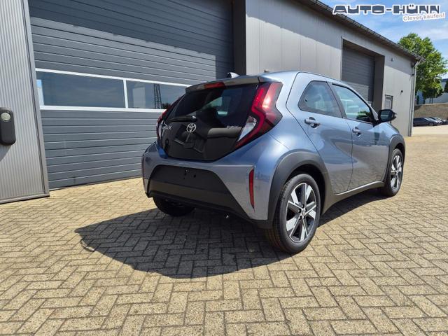 Toyota Aygo X Pure 1.5 Hybrid 116PS Automatik Sitzheizung Klimaautomatik R&uuml;ckf.Kamera AbstandsTempomat Nebelscheinw. Multifunktionslenkrad Bluetooth Touchscreen Apple CarPlay + Android Auto 2xKeyless 