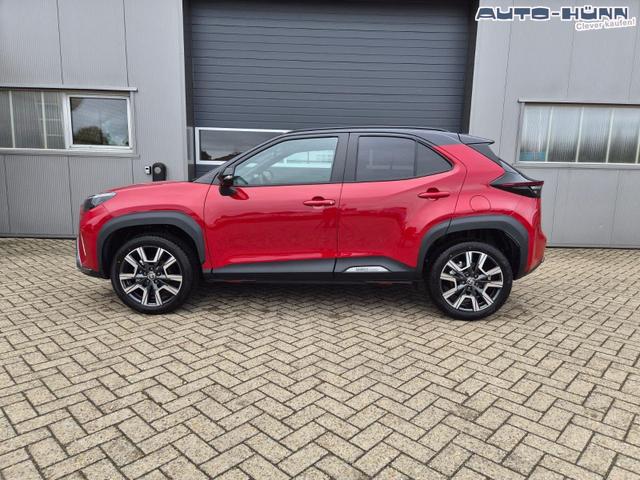 Toyota Yaris Cross 1.5-l 130PS HEV Automatik Style Matrix-LED 4xKamera elektr. Heckklappe Sitzheizung Lenkradheizung Klimaautomatik Navi Bluetooth wireless Apple CarPlay + Android Auto ACC PDC v+h 18"LM 