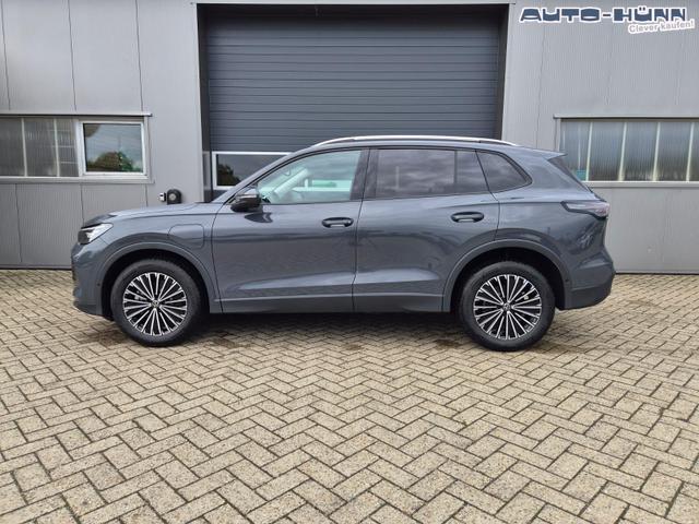 Volkswagen Tiguan Life 1,5 l eHybrid OPF 204PS DSG elekt.AHK Design Paket LED-Plus-Scheinw. elektr. Heckklappe Sitzheizung Lenkradheizung R&uuml;ckf.Kamera Klimaautomatik VW-Radio Bluetooth wireless Apple CarPlay + Android Auto PDC v+h ACC 2xKeyless Digital Cockpit 