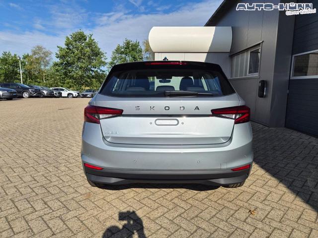 Skoda Fabia 1.0 TSI 95PS Selection 5-t&uuml;rig R&uuml;ckf.Kamera Parksensoren Sitzheizung Multifunktionslenkrad Klima Skoda-Radio Bluetooth Touchscreen Tempomat Nebelsch. Apple CarPlay + Android Auto 