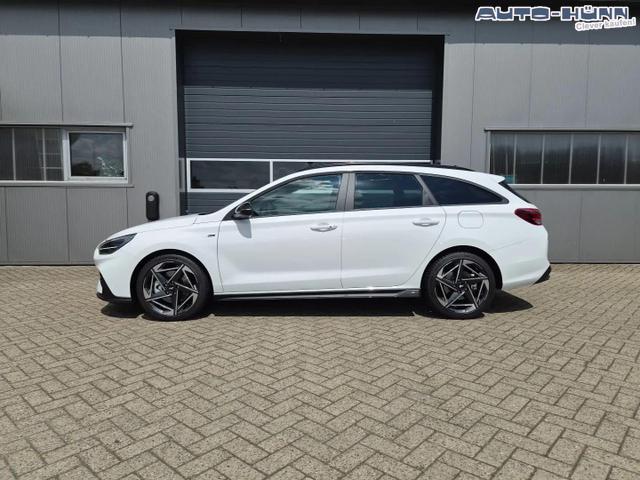 Hyundai i30 Kombi 1.6 T-GDI 150PS Automatik N-Line Sitzheizung Lenkradheizung Klimaautomatik Navi 10,3"-Touchscreen Bluelink Apple CarPlay + Android Auto PDC v+h R&uuml;ckf.Kamera 18-LM 