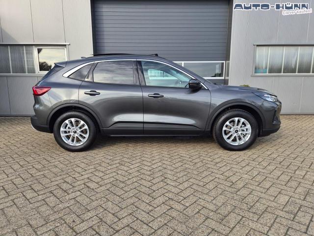 Ford Kuga Titanium 243PS PHEV Automatik schwenkb. AHK elektr. PanoDach Sitzheizung v+h Lenkradheizung Frontscheibe beheizb. Klimaautomatik Navi SYNC4 Apple CarPlay Android Auto Touchscreen PDC 4xKamera 2xKeyless 17"LM vollelektr. Reichweite 66KM 