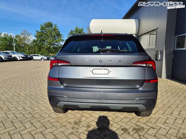 Skoda Kamiq 1.5 TSI 150PS DSG Selection AHK Klimaautomatik Sitzheizung R&uuml;ckf.Kamera PDC Apple CarPlay + Android Auto Tempomat Garantieverl&auml;ngerung 16"LM 