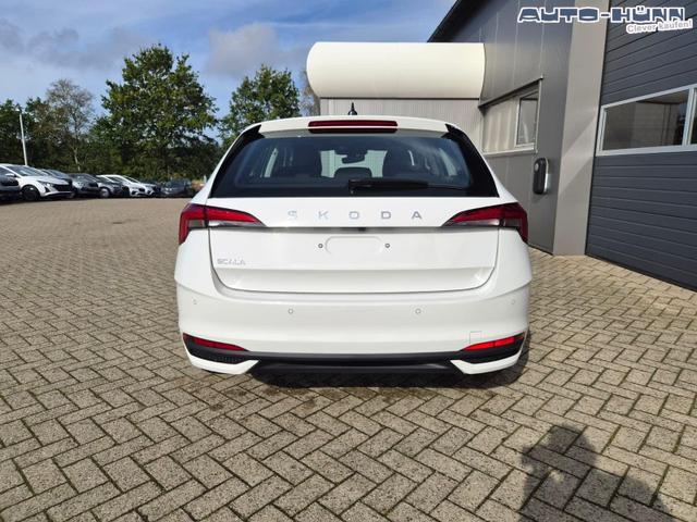 Skoda Scala 1.0 TSI 115PS Selection AHK schwenkb. Klimaautomatik Sitzheizung PDC R&uuml;ckf.Kamera Apple CarPlay Android Auto 