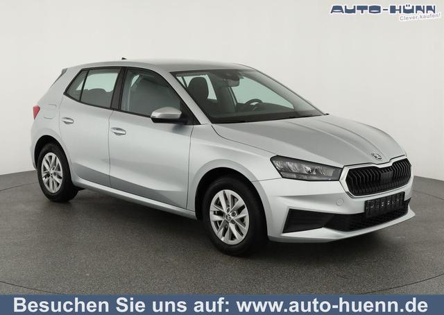 Skoda Fabia - Ambition 1.0 TSI Ambition, Kamera, LED, SmartLink, Winter